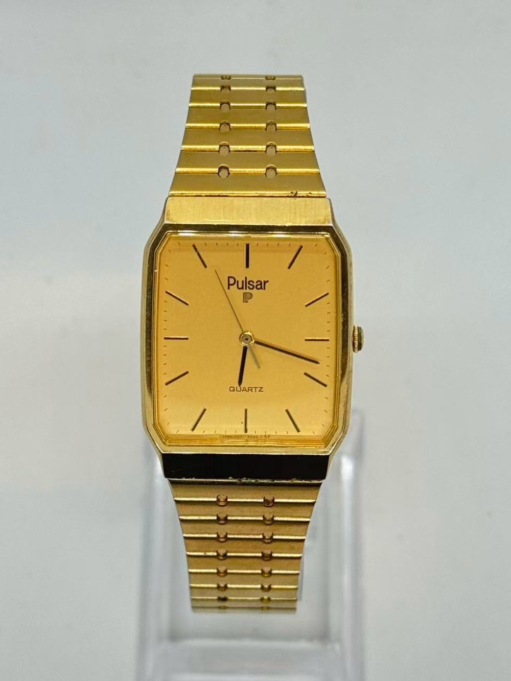 Vintage Pulsar Men Quartz Watch Gold Tone 26mm Rectangular Case New Battery Runs